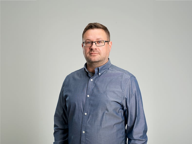Jaakko, maastopyöräilevä toimitusjohtaja, joka rakastaa myyntityötä